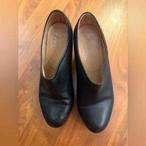 Dieppa Restrepo shoes in size 7, women’s black good condition